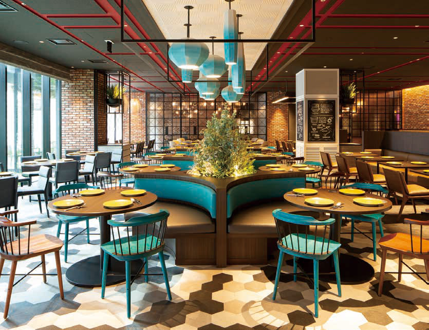 地中海の雰囲気漂う開放的な「Restaurant & Bar TIDE TABLE Shiomi」