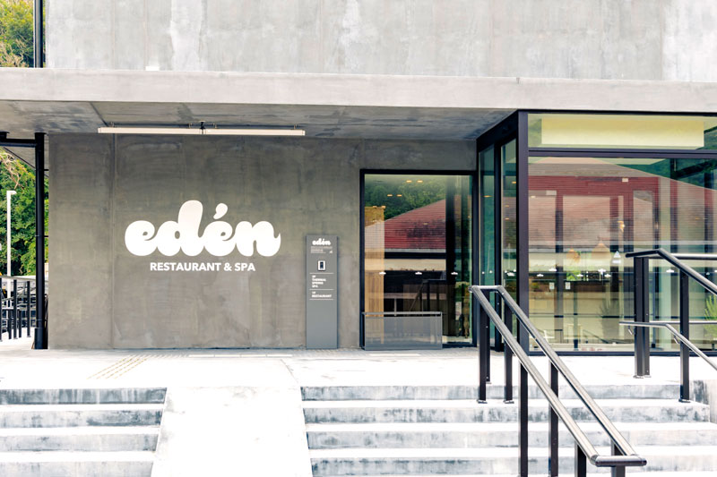 「edén」外観。モダンとポップがミックスされたデザインの向うには、ソルトグループがプロデュースした‟どこにもないはずの楽園”時間が待っている