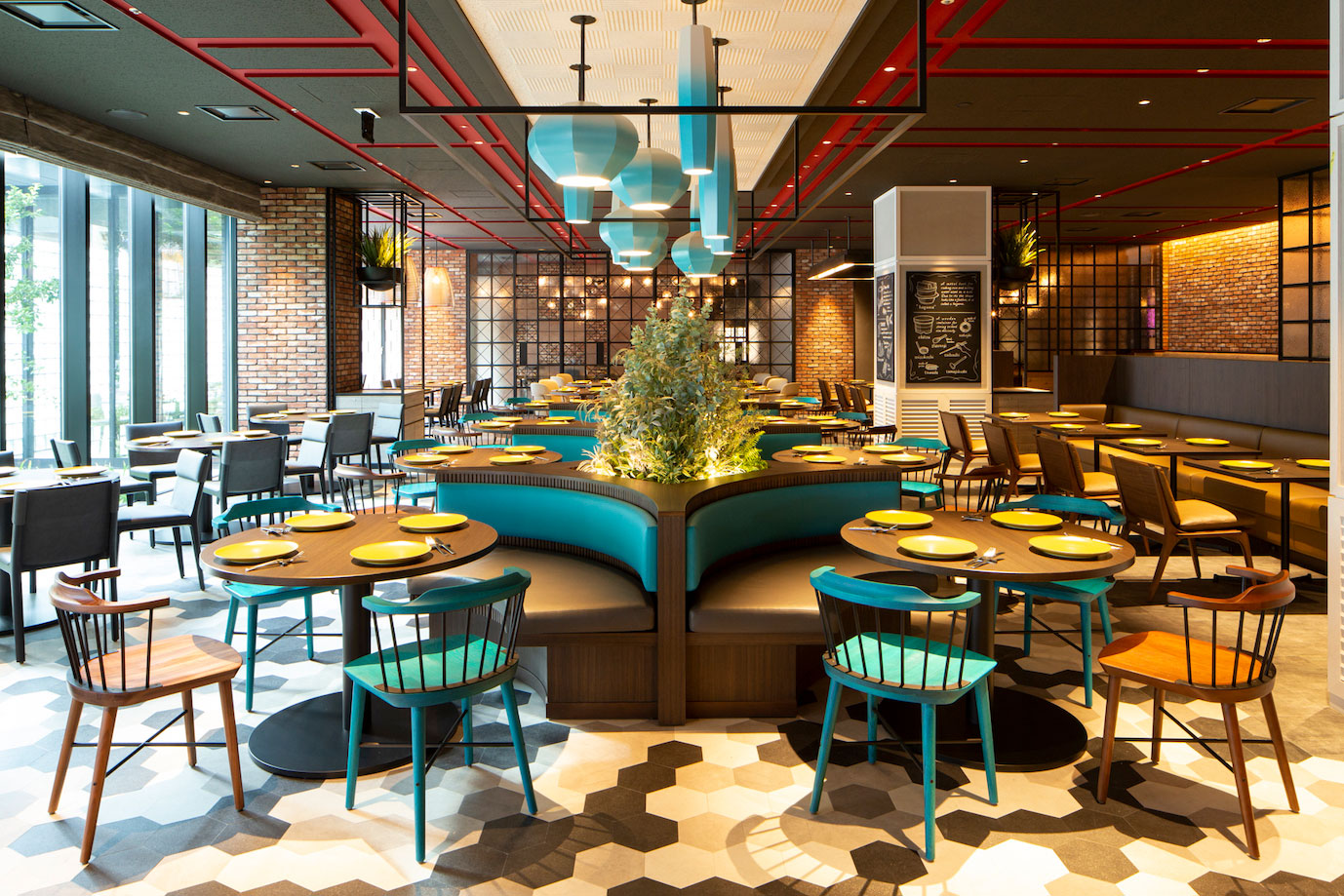 Restaurant & Bar TIDE TABLE Shiomi
