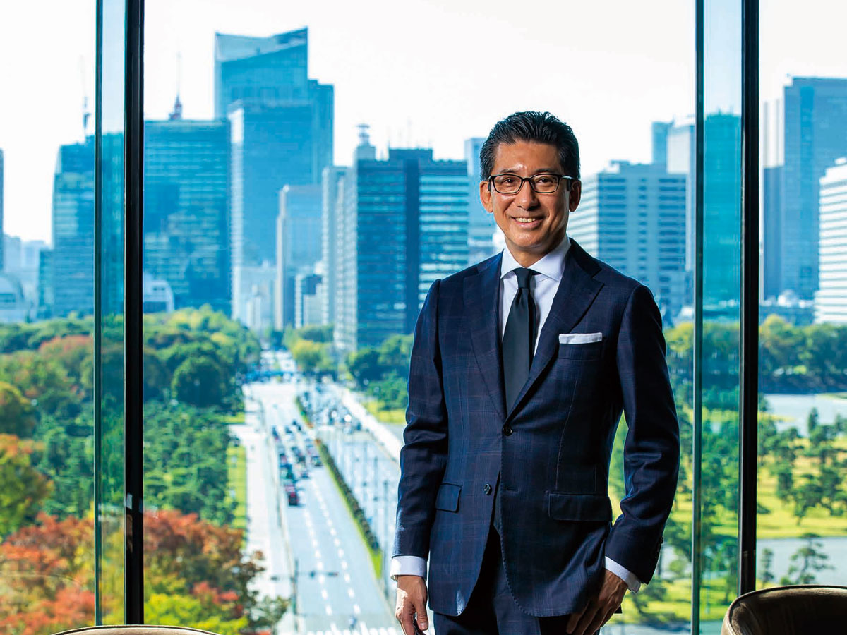 2020年11月20日号　トップインタビュー　（株）パレスホテル 専務取締役　パレスホテル東京　総支配人　渡部 勝 氏