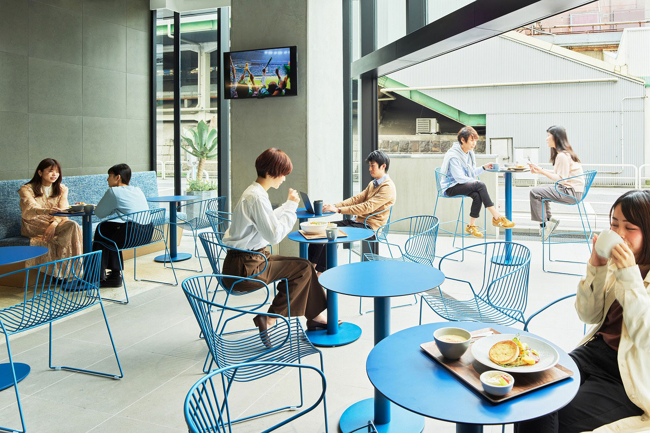 バー＆ダイニ ング「KANPAI TERRACE」