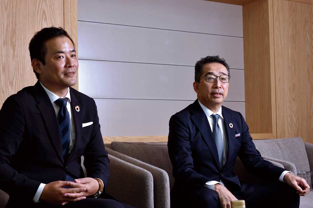 2021年1月22日号　トップインタビュー　東急リゾーツ＆ステイ株式会社 ROKU KYOTO, LXR Hotels & Resorts 総支配人　西原 吉則 氏　東急不動産株式会社 ウェルネス事業ユニット ホテル・リゾート事業本部 ホテル企画部　ホテル企画第三グループ グループリーダー課長 望月 巧実 氏