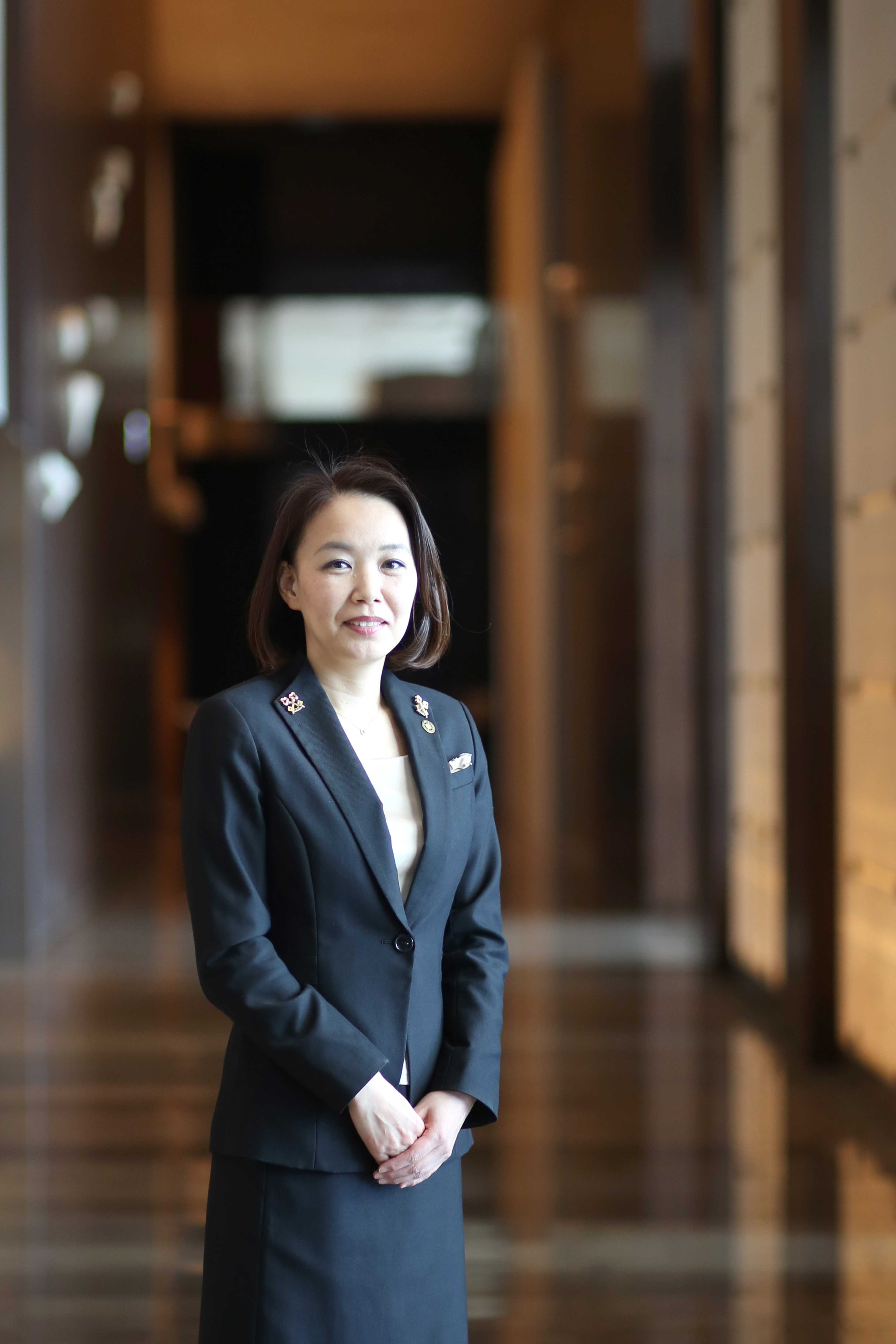 コンラッド東京 アシスタントチーフコンシェルジュの亀井理世さん