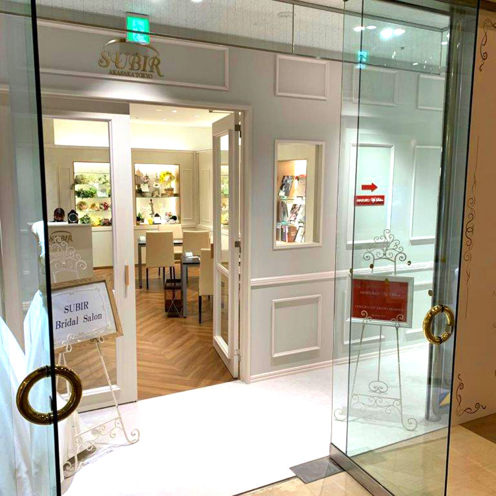 同ビルには「MARUKO VIP SALON AKASAKA」も併設されており、より特別な空間でボディメイクサービスが受けられるようになっている