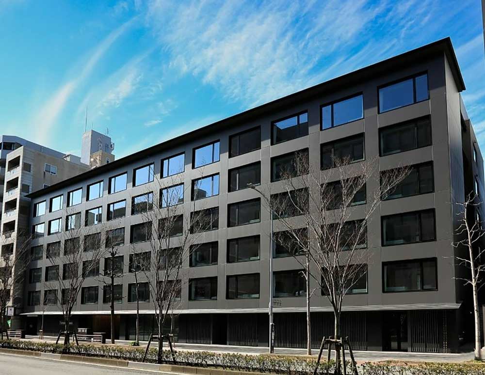 土地建物は関電不動産開発社が所有、設計・施工は竹中工務店が担った