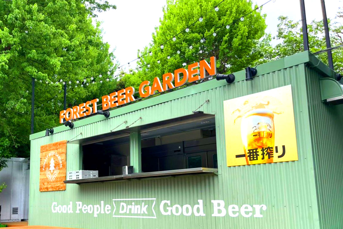 都心の真ん中で、自然に囲まれながらBBQを楽しめることも“森のビアガーデン”の魅力だ