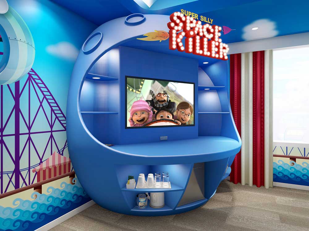 ゲームブース「スペース・キラー」に見立てたテレビボード