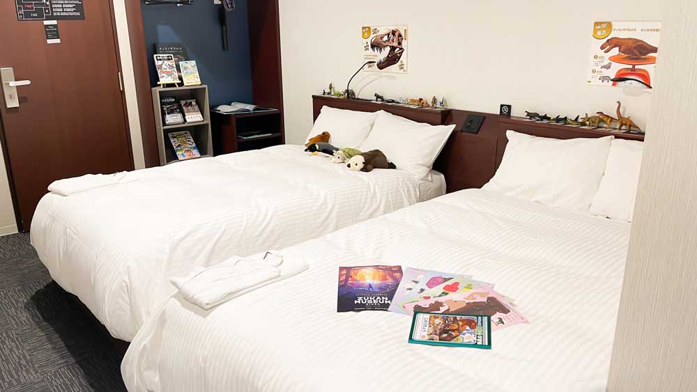 （株）dot BOOK HOTEL 神保町 期間限定ルーム「小学館の図鑑NEO 生きものルーム」が誕生