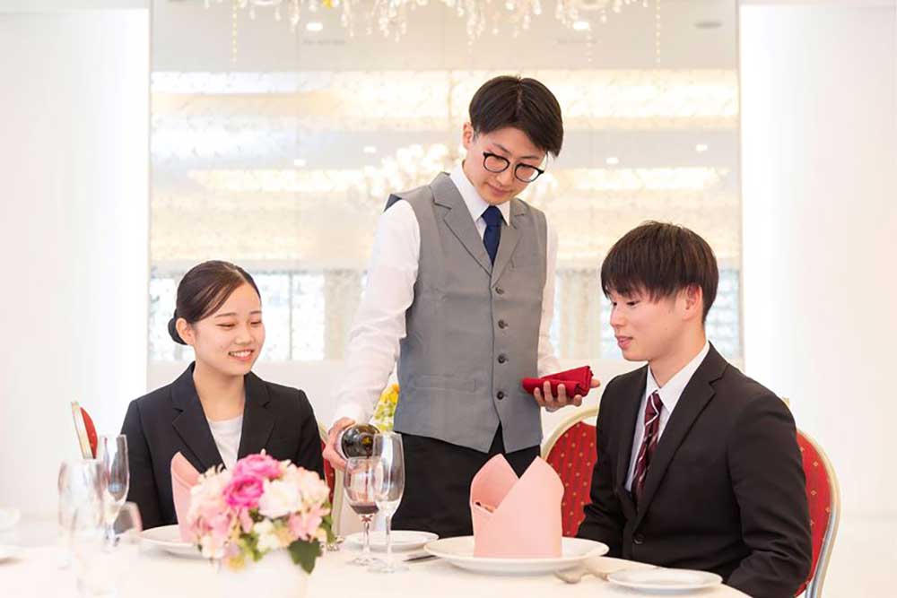マイステイズ・ホテル・グループ ホテルマイステイズ松山×学校法人河原学園、「瀬戸内バルラ・テラッツァ」で学生レストランを開催