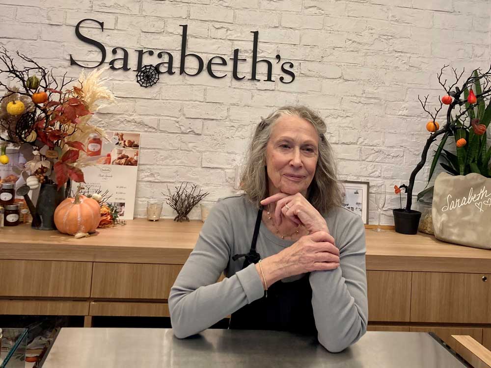 サラベス 東京店にて、サラベス・レヴィーン氏。「朝食はもちろん、食事が生活を、人生を豊かにしていくことを発信し続けたい」