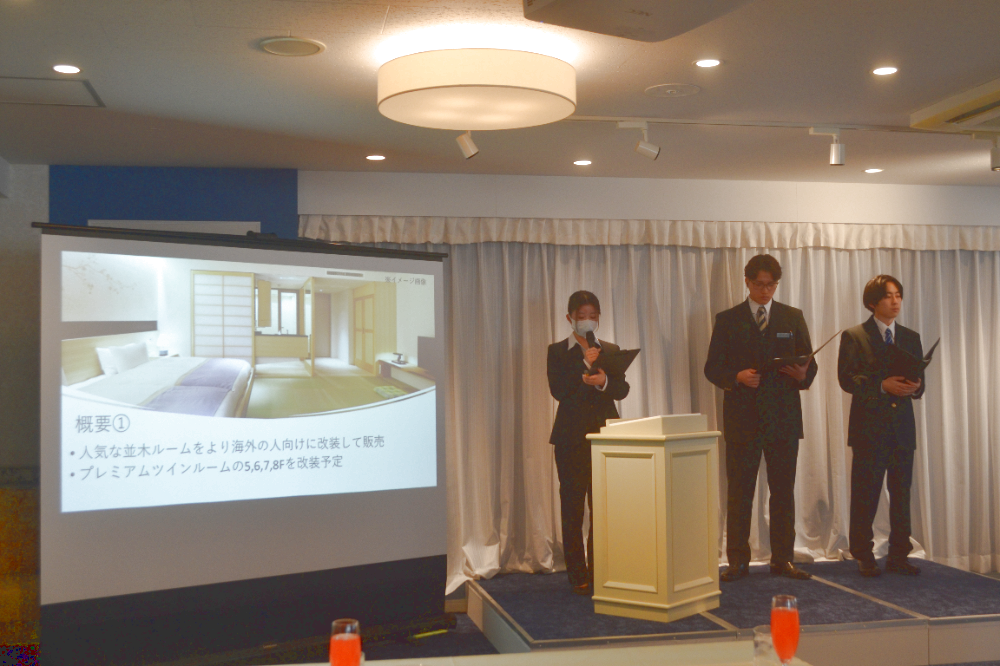 Aグループ発表「日本を感じる人力車付スタンプラリーツアー」