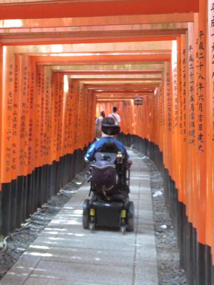 外国人が日本に訪れたい欲求は年々高まっている。すべての方々がより、快適な移動・滞在を実現できることが求められている