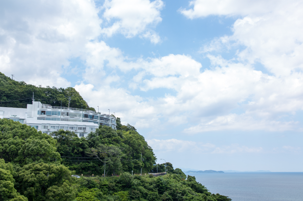 ポラリス・ホールディングス社、静岡県伊東市のオールインクルーシブホテル「ホテルふたり木もれ陽」の運営を受託