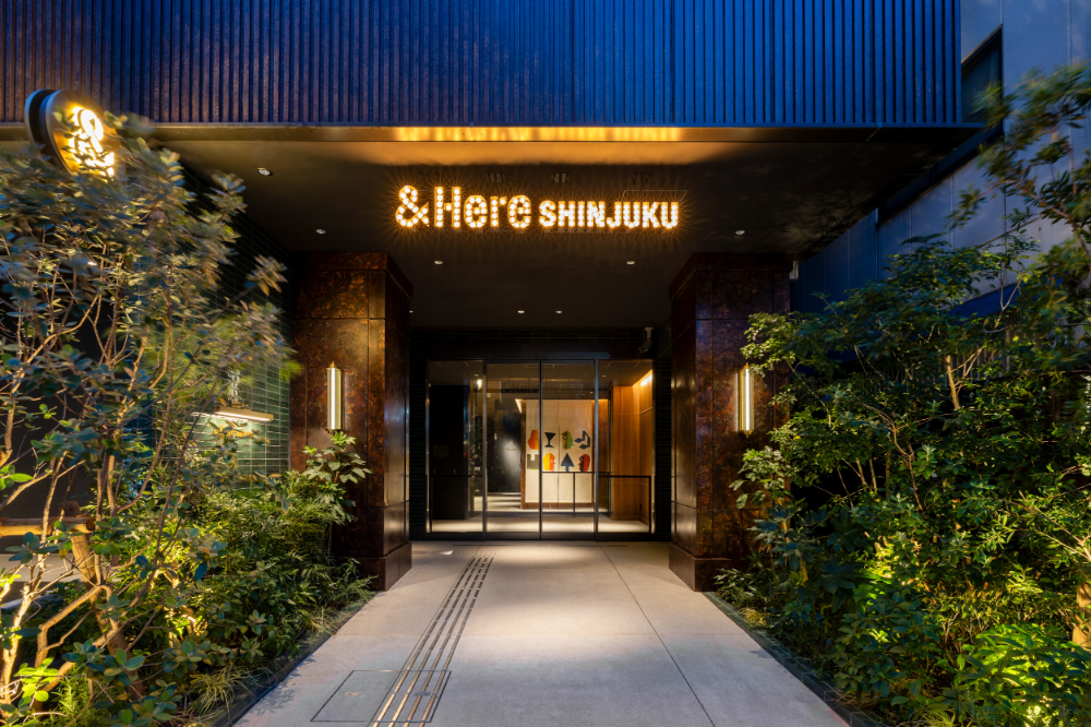 インバウンド特化の「＆Here」ブランド3店舗目の展開、全65室規模で新宿にて9月25日オープン