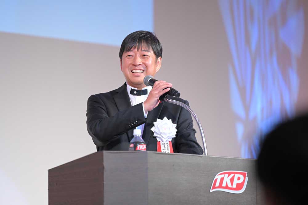 河野貴輝代表取締役社長
