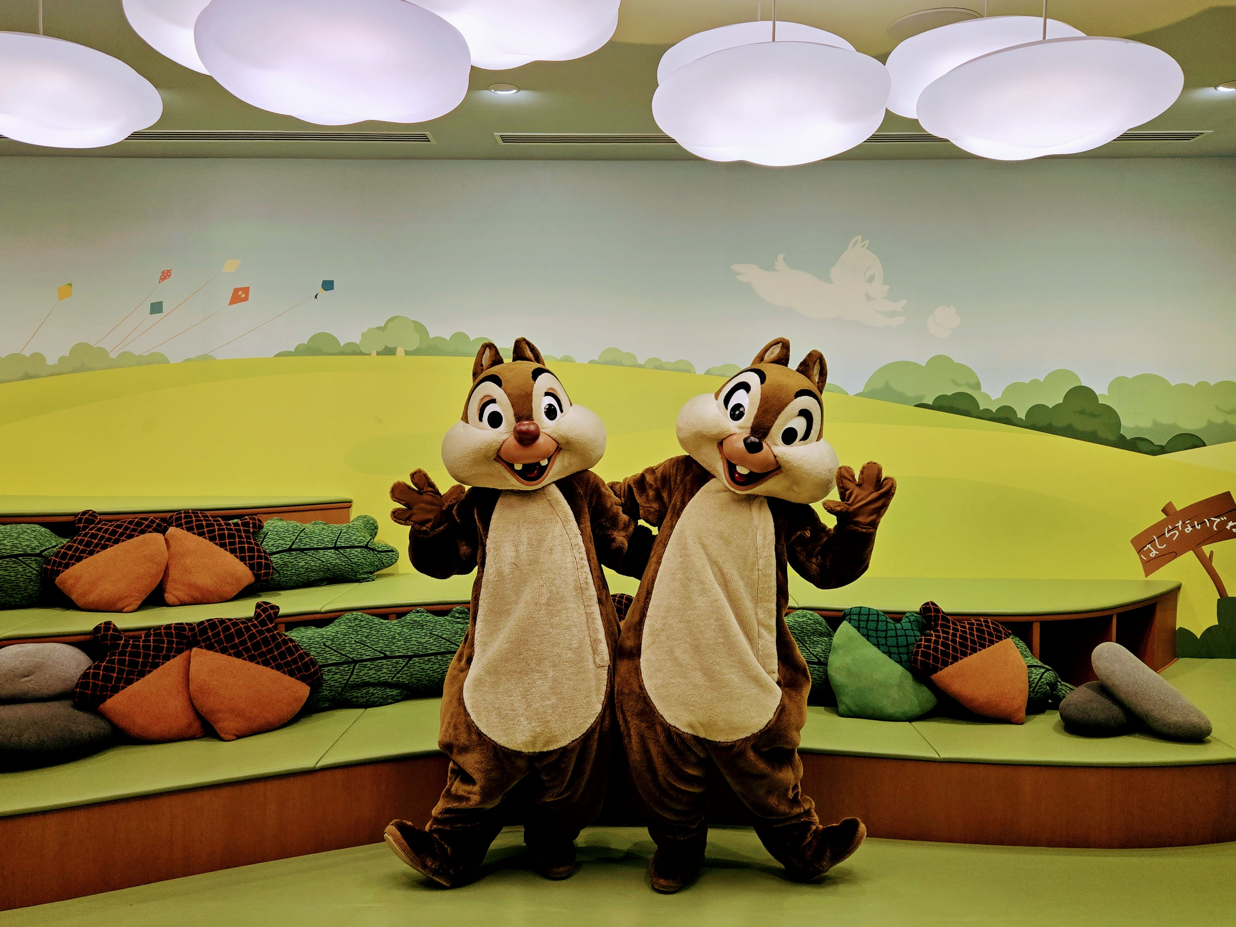 グリーティングに登場するチップとデール