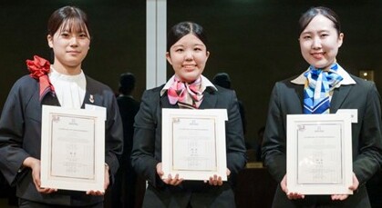 左より、帝国ホテル東京の宮﨑さん、廣瀬さん、名古屋マリオットアソシアホテルの港さん