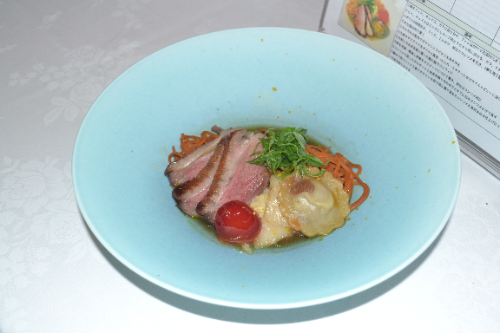 優勝作品の「ポルチーニ薫る大阪河内鴨葱スープパスタ」