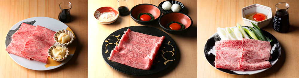 写真左から‟ワイン割下のすき焼き“、‟関西すき焼き“、‟関東風すき焼き“。いずれの味わいも美味しいのはいわずもがなだが、ワイン割下につけ合わされたりんごのガリは必食の美味しさな上に、おかわりもできる。また、全コース卵は青森県産の‟真っ赤卵“が提供されている