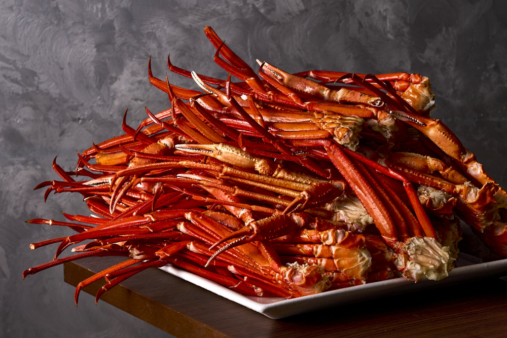 センタラグランドホテル大阪、2種蟹食べ比べ「タイ meets 蟹 ディナービュッフェ」期間限定開催