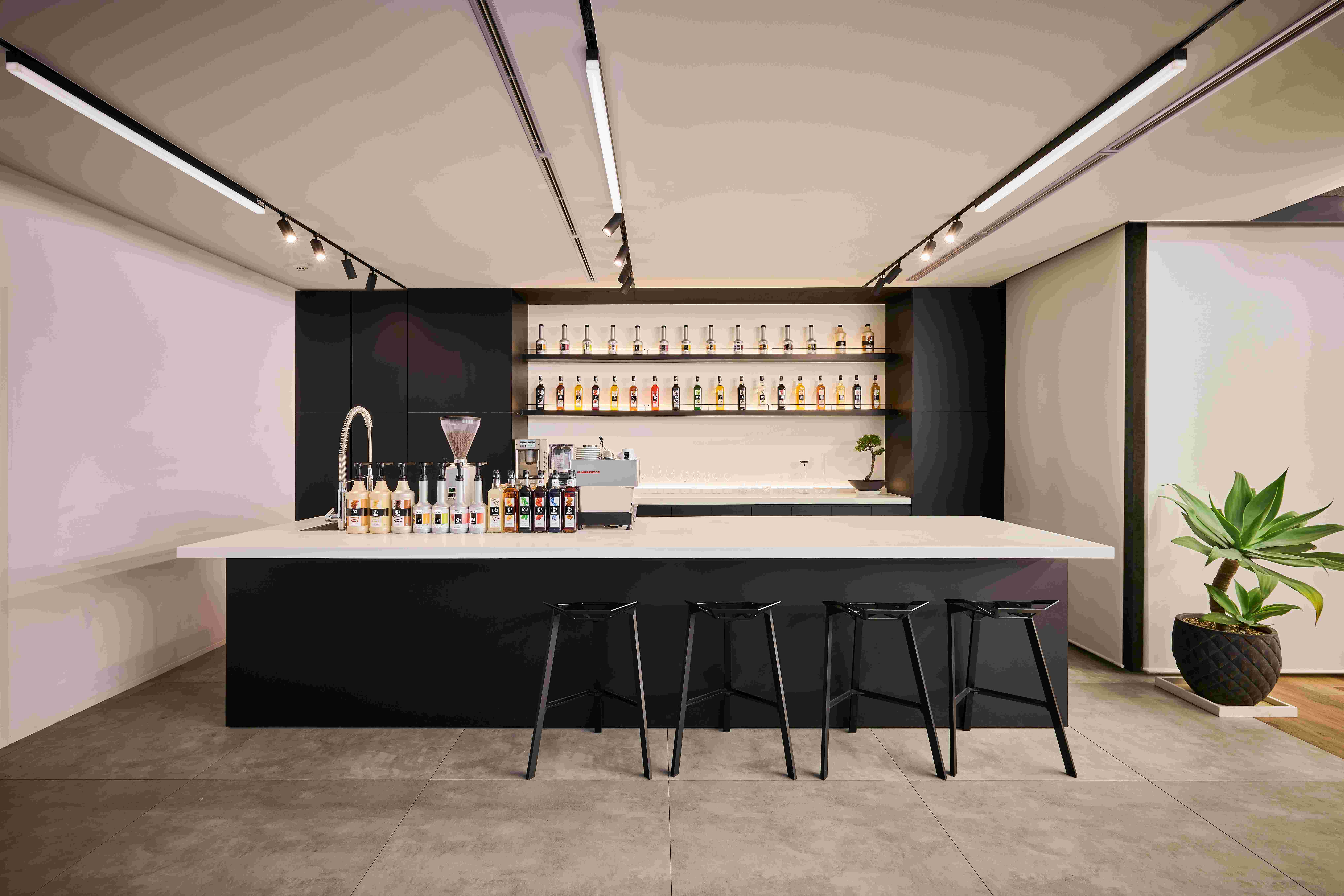 1883 MAISON ROUTIN、東京・恵比寿に「Drink Design Center」開設── 日本市場を起点に、プロと共に新たな飲料体験を設計